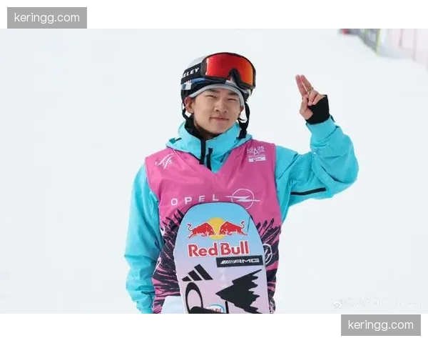 苏翊鸣单板滑雪坡面障碍技巧生日夺冠 为中国代表团收获首金